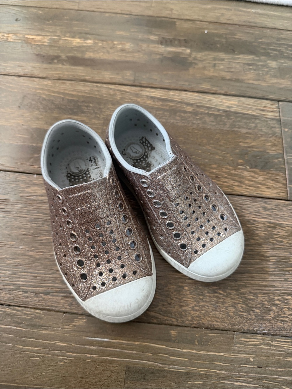 Native Kids Slip-On Glitter Sneakers in Rose Gold